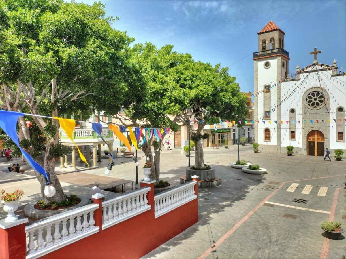 Mini Estudio El Reloj San Nicolas Bagian luar foto